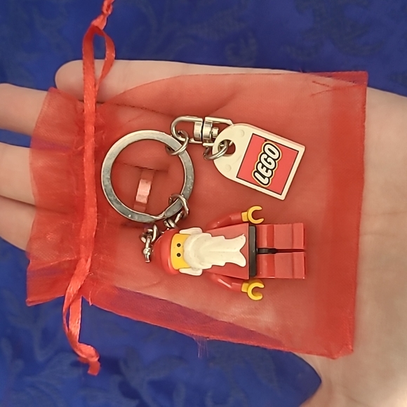 🎅 LEGO Santa Minifigure Keychain - Cute Stocking Stuffer!! 🎄🎁 - Picture 10 of 12